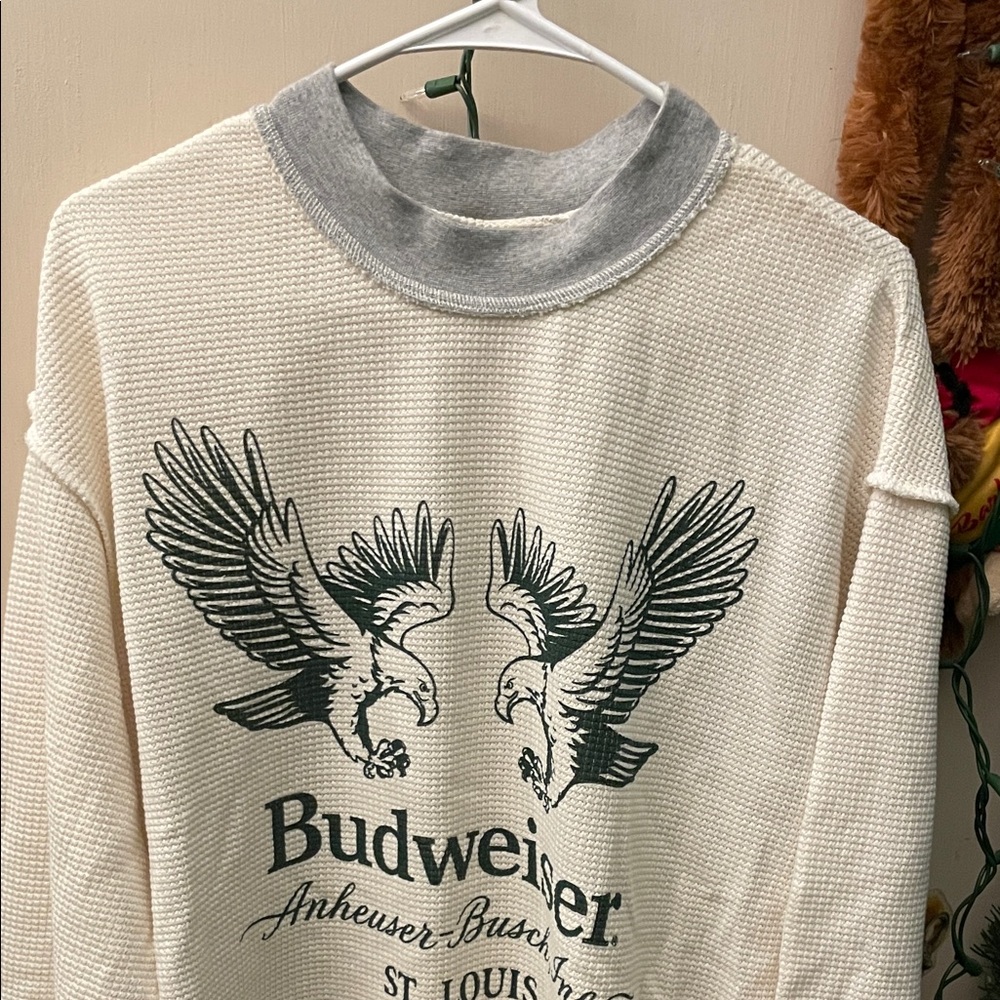 PacSun Cream and Gray Crewneck Sweater